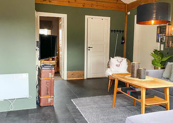 2 Bedroom Cozy In Straumgjerde Nyaraló