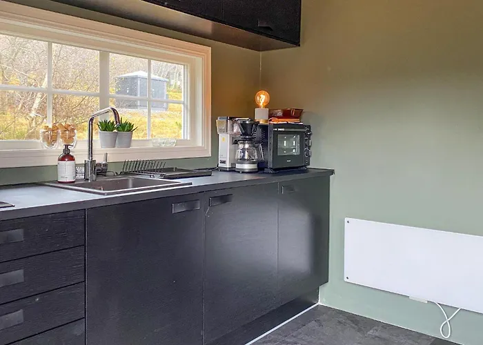 2 Bedroom Cozy In Straumgjerde Nyaraló *